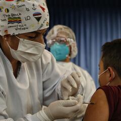 Vacunación en Bogotá: meta de inmunización en menores de edad