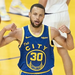 Los Warriors remontan con el peor Curry y miran a LeBron