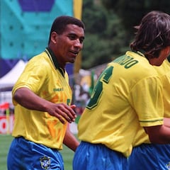 Bebeto y Mauro llegaron con dinero de conversión en SAD