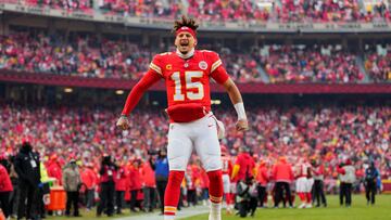 During the AFC Divisional Round game between the Chiefs and Texans, the Chiefs benefitted from a few calls made against the Texans.