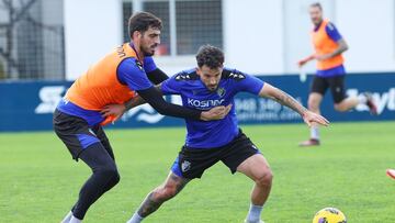 Catena Y Rubén García durante el partidillo de entrenamiento.