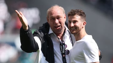 Fischer, con David Abraham.