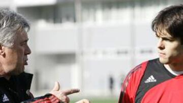 "La telenovela Kaká está definitivamente cerrada". Lo dijo Carlo Ancelotti, técnico del Milán, en su rueda de prensa de hoy, en un último intento por ganar tranquilidad hasta junio, en que con total seguridad se volverá a abrir el caso. "La cuestión de Kaká se ha cerrado de la mejor manera posible", aseguró el técnico, que cumple mañana ante el Bolonia 400 partidos en el banquillo rossonero.