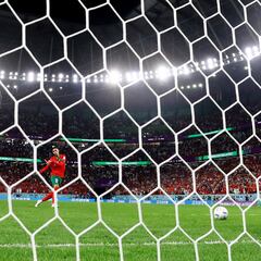 What happens if a quarter-final tie at the Qatar 2022 World Cup finishes level?