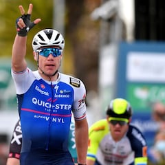 Jakobsen golpea primero