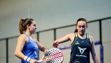 Alejandra Alonso y Andrea Ustero hoy en Gijón.