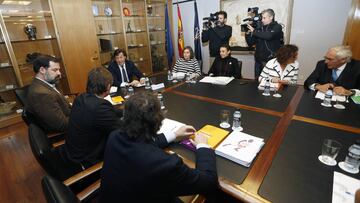 Alfonso Reyes, José Ramón Lete y Esther Queraltó durante la reunión en el CSD.