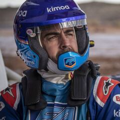 Alonso salta las dunas con red