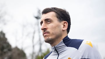 SAN SEBASTIÁN, 26/02/2024.- El capitán de la Real Sociedad, Mikel Oyarzabal, durante una sesión de entrenamiento este lunes, previa a la semifinal de la Copa del Rey mañana ante el Mallorca en el Reale Arena, un partido de vuelta igualado tras el empate a cero del partido del ida.EFE/Javier Etxezarreta
