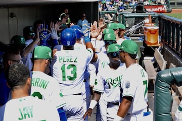 Vista del dugout de los Royals hoy en el Spring Training.