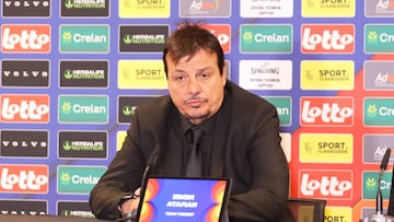 Ergin Ataman, seleccionador turco, tras el partido de su país ante Bélgica.