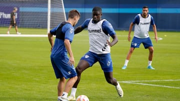 N'diaye, en un entrenamiento en el Anexo.