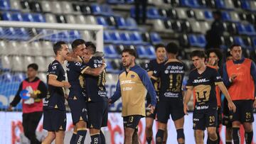 AME2764. PACHUCA (MÉXICO), 02/05/2024.- Jugadores de Pumas celebran durante el partido de Play In del torneo Clausura 2024 de la Liga MX disputado entre Pachuca y Pumas el 2 de mayo de 2024, en el estadio Hidalgo, en Pachuca (México). EFE/ David Martínez Pelcastre