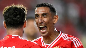 Benfica's Argentine forward Angel Di Maria (R) celebrates with his teammate Benfica's Portguese forward Rafa Silva after scoring against Al Nassr during the Algarve Cup football match between Al Nassr and SL Benfica at Algarve stadium in Loule on July 20, 2023. (Photo by Patricia DE MELO MOREIRA / AFP)