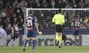 De Jong marc¨® el definitivo 2-3.