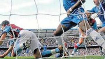 <b>¿AL MILÁN? </b>Drogba podría cubrir la baja de Shevchenko en San Siro, según los tabloides.