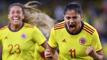 Jugadoras de la Selecci&oacute;n Colombia en un partido contra Argentina