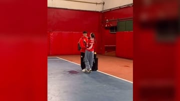 El pololeo chileno del momento: lo fue a ver al estadio, él hizo dos goles y esto ocurrió después