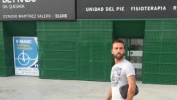 Nono pasa reconocimiento médico con el Elche CF.