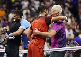 John McEnroe: “Alcaraz sabe perfectamente a quién necesita a su alrededor”