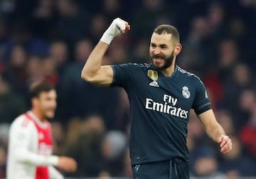 Karim Benzema celebrates