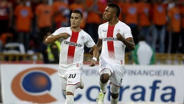 Miguel Borja de Cortuluá completó 19 anotaciones en la presente Liga Águila y superó a Jackson Martínez, quien anotó 18 en un torneo con el DIM.