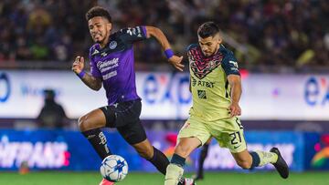   (L-R), Ygor Nogueira of Mazatlan and Henry Martin of America during the game Mazatlan FC vs America, corresponding to day 02 of the Torneo Clausura Grita Mexico C22 of Liga BBVA MX, at El Kraken Stadium, on February 16, 2022.

<br><br>

(I-D),  Ygor Nogueira de Mazatlan y Henry Martin de America  durante el partido Mazatlan FC vs America, correspondiente a la jornada 02 del Torneo Clausura Grita Mexico C22 de la Liga BBVA MX, en el Estadio El Kraken, el 16 de Febrero de 2022.