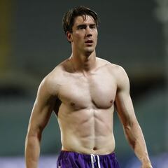 Where has Dusan Vlahovic decided he wants to play?