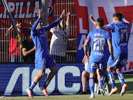 Futbol, Universidad de Chile vs Deportes Limache
Fecha 27, Liga de primera 2025.
El jugador de Universidad de Chile Javier Altamirano, izquierda, celebra tras marcar un gol contra Deportes Limache durante un partido de la liga de primera disputado en el estadio Santa Laura de Santiago, Chile.
09/11/2025
Felipe Zanca/Photosport
Football, Universidad de Chile vs Deportes Limache
27th turn, 2025 First division league.
Universidad de ChileÕs player Javier Altamirano, left, celebrates after scoring against Deportes Limache during a first division league match at the Santa Laura stadium in Santiago, Chile.
09/11/2025
Felipe Zanca/Photosport
