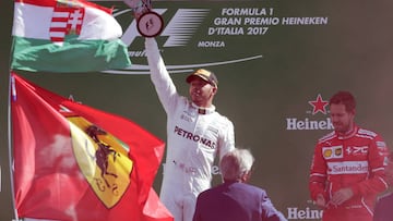 Hamilton cruises to victory and top of drivers' championship