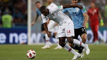 Carvalho, junto a Cavani en los octavos del Mundial.