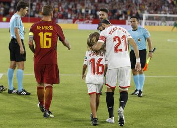 Nico Pareja y De Rossi juanto a Aitor Puerta.