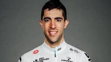 Jonathan Castroviejo posa con el maillot del Sky.