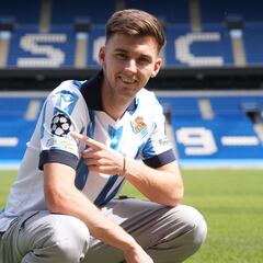 Oficial: Tierney llega cedido del Arsenal