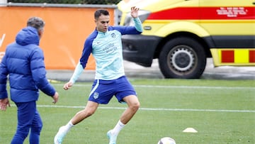 Reguilón se entrena con el Atlético.