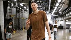 Kristaps Porzingis hace un guiño a... ¡Los Angeles Clippers!