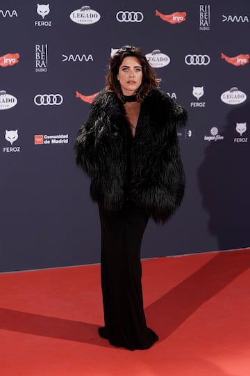 La actriz María León posa en la alfombra roja de la XI edición de los Premios Feroz.