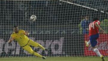 Matías Fernández batió a Romero en el inicio de la definición.