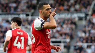 El entrenador que cobra... ¡cada vez que su equipo marca!