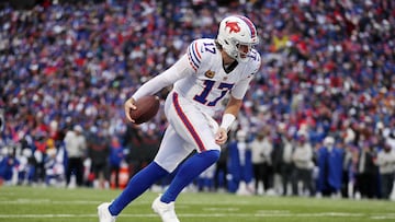 ORCHARD PARK, NEW YORK - NOVEMBER 16: Josh Allen #17 of the Buffalo Bills scores a touchdown during the fourth quarter against the Tampa Bay Buccaneers at Highmark Stadium on November 16, 2025 in Orchard Park, New York. Bryan M. Bennett/Getty Images/AFP (Photo by Bryan M. Bennett / GETTY IMAGES NORTH AMERICA / Getty Images via AFP)