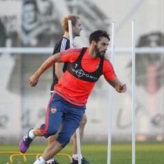 Negredo vuelve a quedarse fuera de la convocatoria ante el Gante