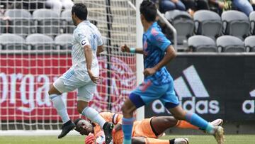 LAFC ya no pasa bien los d&iacute;as ni en su propio hogar y ahora, con muy poco y un hombre menos, los neoyorquinos les pasaron por encima.