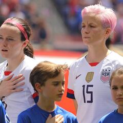 Trump criticises USWNT captain Rapinoe for not singing anthem