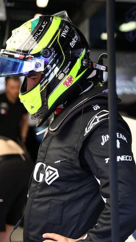 El objetivo principal de Cadillac debe ser terminar una carrera con los dos carros