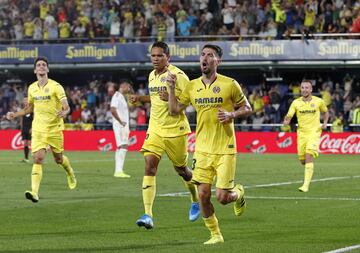 Moi Gómez adelantó de nuevo al Villarreal. 2-1.