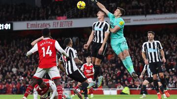 LONDON, ENGLAND - JANUARY 03: Newcastle United goalkeeper Nick Pope punches the ball away during the Premier League match between Arsenal FC and Newcastle United at Emirates Stadium on January 3, 2023 in London, United Kingdom. (Photo by Charlotte Wilson/Offside/Offside via Getty Images)