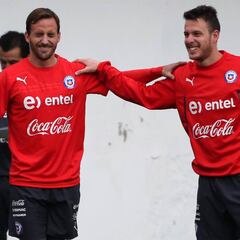 Henríquez descarta llegar a Católica: "Si vuelvo, sería a la U"