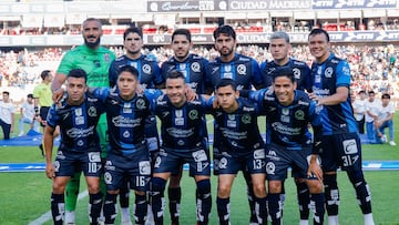 Queretaro team group during the 16th round match between Queretaro and Mazatlan FC as part of the Liga BBVA MX, Torneo Apertura 2025 at La Corregidora Stadium, on November 02, 2025 in Santiago de Queretaro, Mexico.