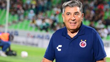 Carlos Reinoso, a un paso de volver a dirigir al Veracruz