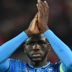 El Nápoles sirve en bandeja de oro a Koulibaly a Guardiola